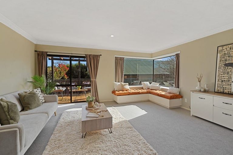 Photo of property in 2/15 Lowry Avenue, Redwood, Christchurch, 8051