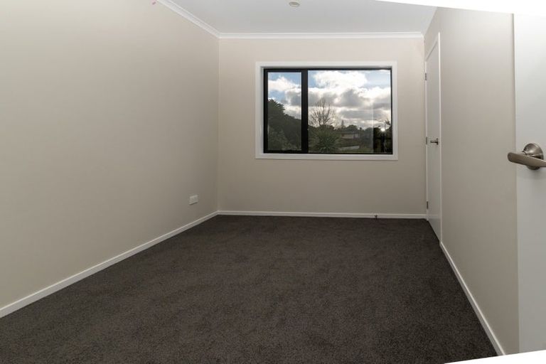Photo of property in 2/125b Metcalfe Road, Ranui, Auckland, 0612