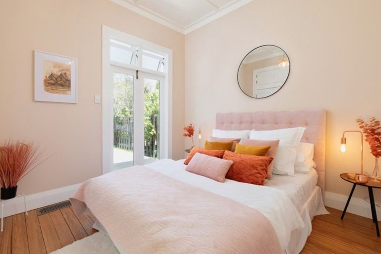 Photo of property in 11 Empire Road, Devonport, Auckland, 0624