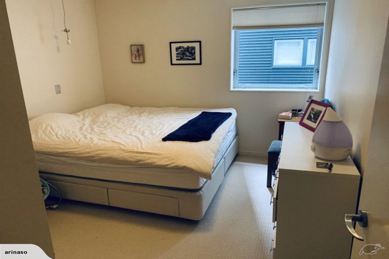 Photo of property in Montreaux Apartments, 1g/164 The Terrace, Wellington Central, Wellington, 6011