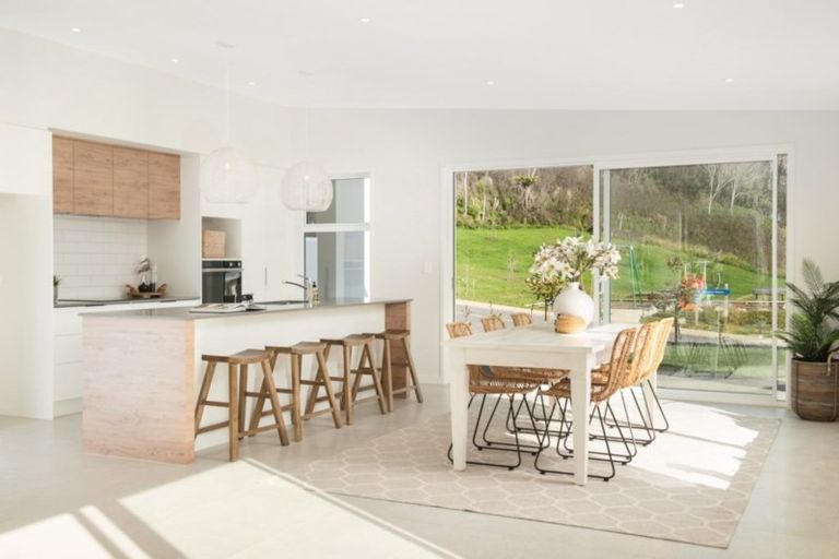 Photo of property in 86 Whakaturou Crescent, Pyes Pa, Tauranga, 3112