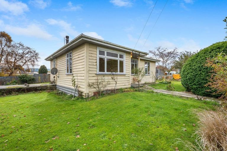 Photo of property in 14 Stuart Street, Owaka, 9535