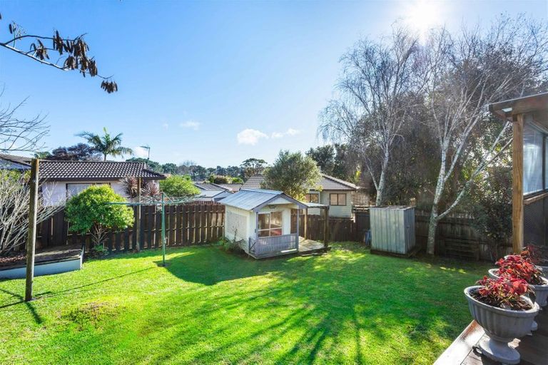 Photo of property in 24 Hassan Drive, Massey, Auckland, 0614