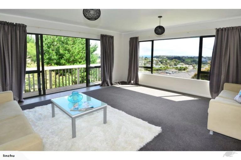 Photo of property in 91c Wade River Road, Stanmore Bay, Whangaparaoa, 0932