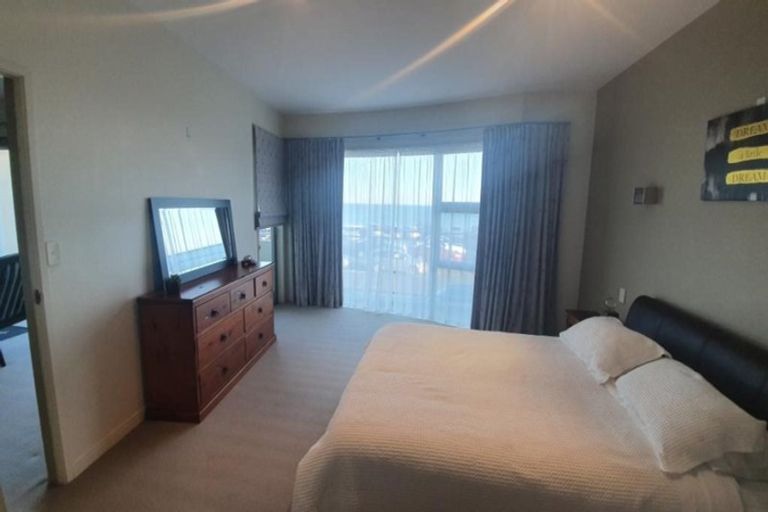 Photo of property in Quarterdeck, 3/4 Buller Street, New Plymouth, 4310