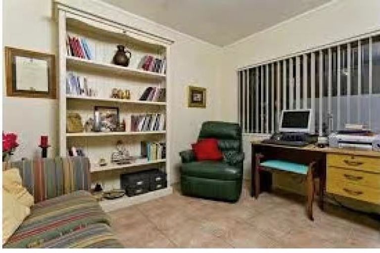 Photo of property in 3/24 Harley Road, Hauraki, Auckland, 0622