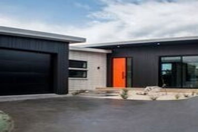 Photo of property in 1 Rangawhenua Street, Ngaruawahia, Hamilton, 3288