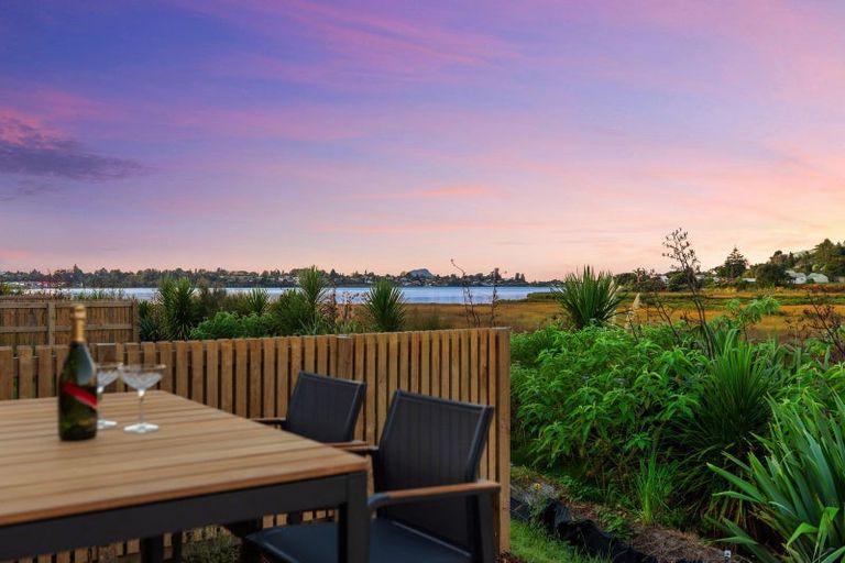 Photo of property in 5 Pekapeka Lane, Poike, Tauranga, 3112