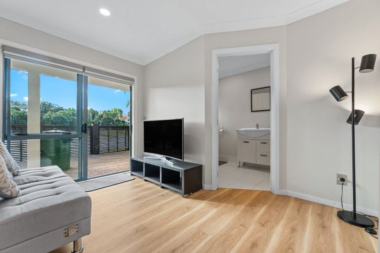 Photo of property in 22 Greenway Rise, Gulf Harbour, Whangaparaoa, 0930