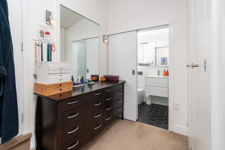 Photo of property in 33 Gloucester Street, Wilton, Wellington, 6012