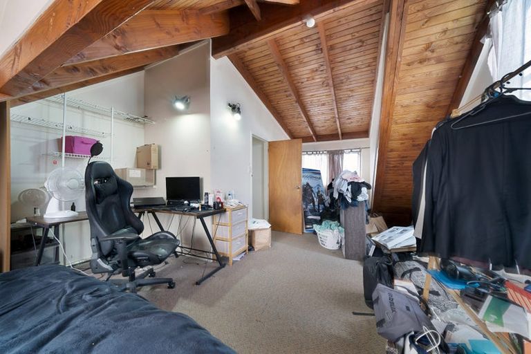 Photo of property in 4134 Great North Road, Glendene, Auckland, 0602