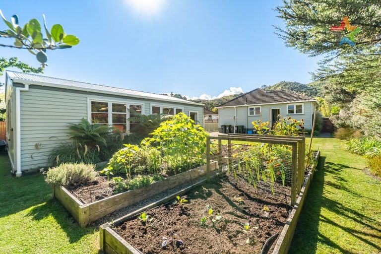 Photo of property in 126 Kowhai Street, Naenae, Lower Hutt, 5011