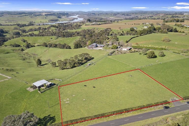 Photo of property in 336 Clark And Denize Road, Pukekawa, Tuakau, 2696