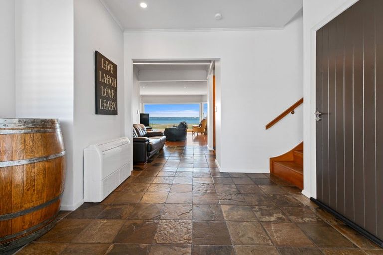 Photo of property in 25 Willow Avenue, Hannahs Bay, Rotorua, 3010