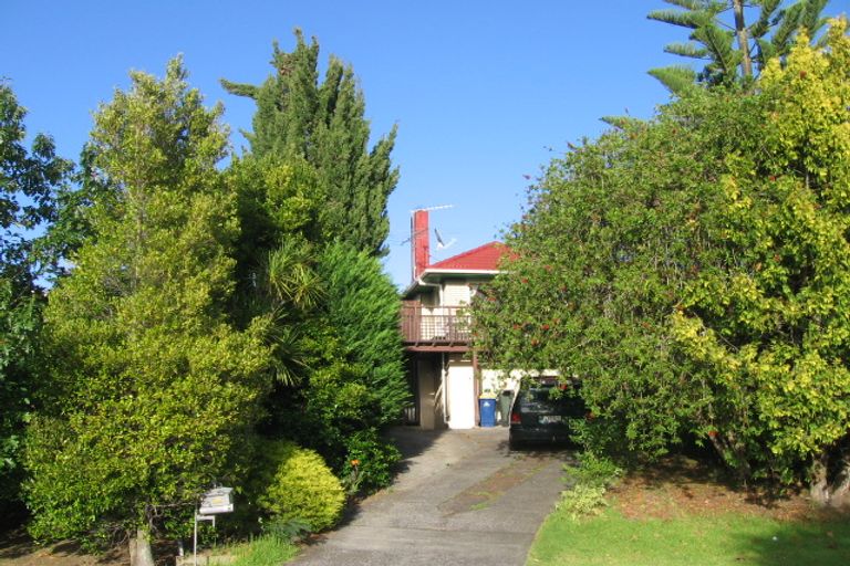 Photo of property in 46 Bruce Road, Glenfield, Auckland, 0629