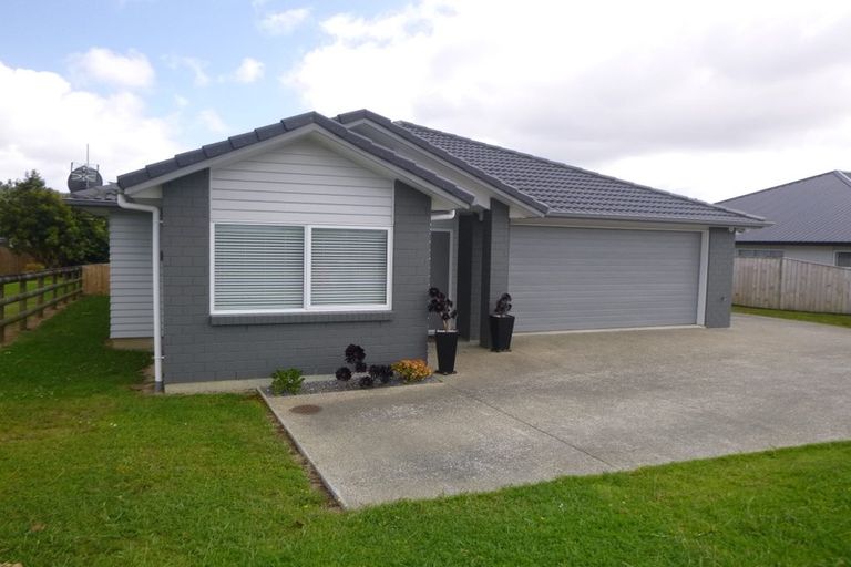 Photo of property in 120 Matua Road, Huapai, Kumeu, 0810