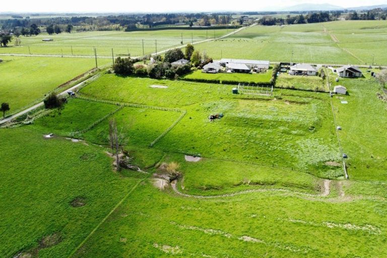 Photo of property in 98 Konini Street, Tokomaru, Palmerston North, 4474