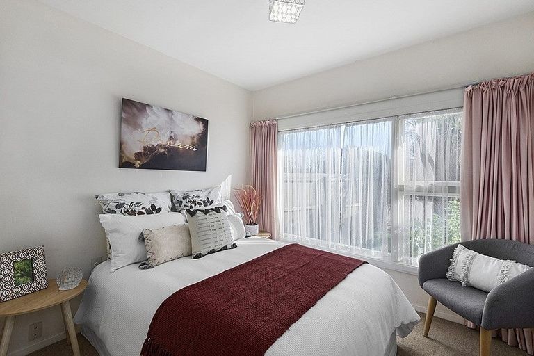 Photo of property in 2 Seagrave Place, Ilam, Christchurch, 8041