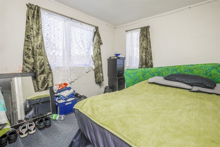 Photo of property in 3/10 Penion Drive, Flat Bush, Auckland, 2023