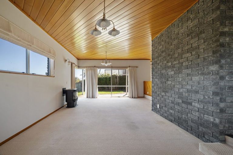 Photo of property in 14 Walford Drive, Lynmore, Rotorua, 3010