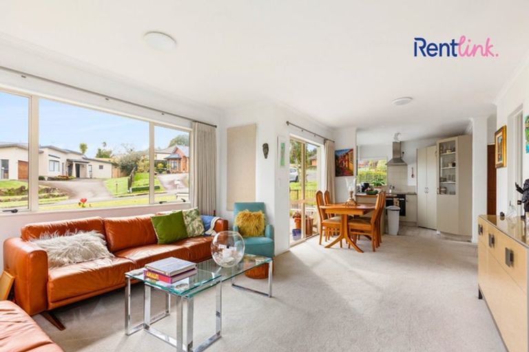 Photo of property in 18 Lysaght Place, Welcome Bay, Tauranga, 3112