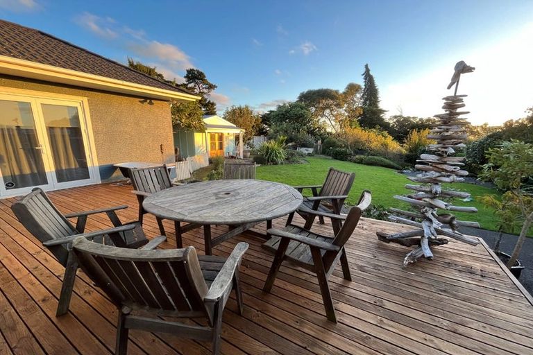 Photo of property in 15 Tregarth Street, Saint Johns Hill, Whanganui, 4501