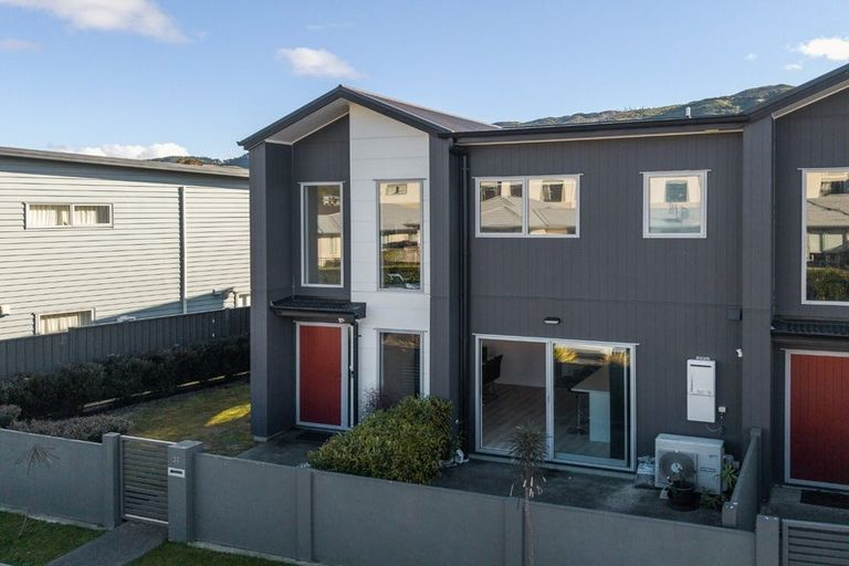 Photo of property in 34 Bluff Road, Kenepuru, Porirua, 5022