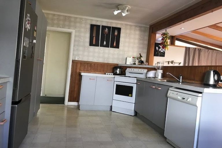 Photo of property in 71 Heaphy Street, Blockhouse Bay, Auckland, 0600