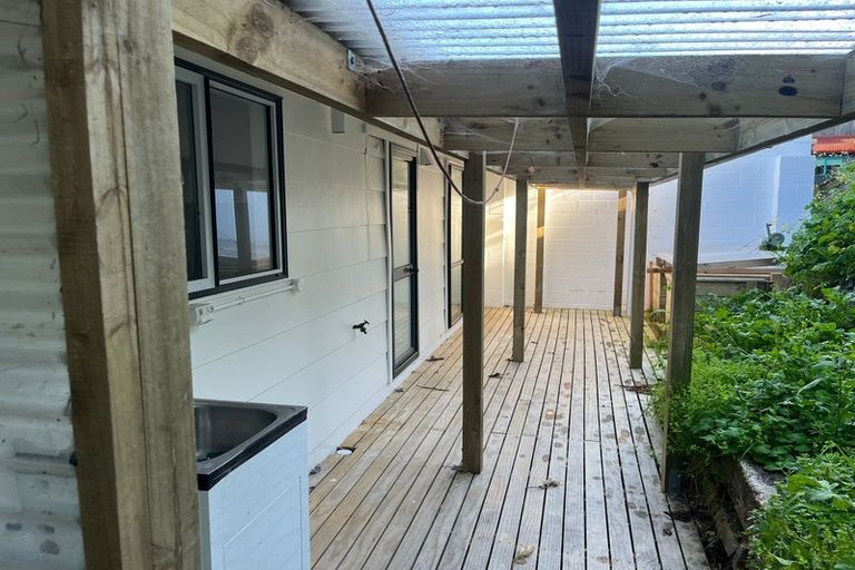 Photo of property in 2 Anzia Way, Johnsonville, Wellington, 6037