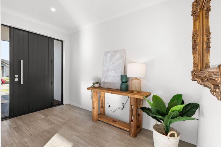 Photo of property in 30 Echelon Drive, Wigram, Christchurch, 8042