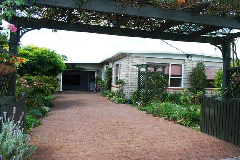 Photo of property in 11a Hursthouse Street, Vogeltown, New Plymouth, 4310