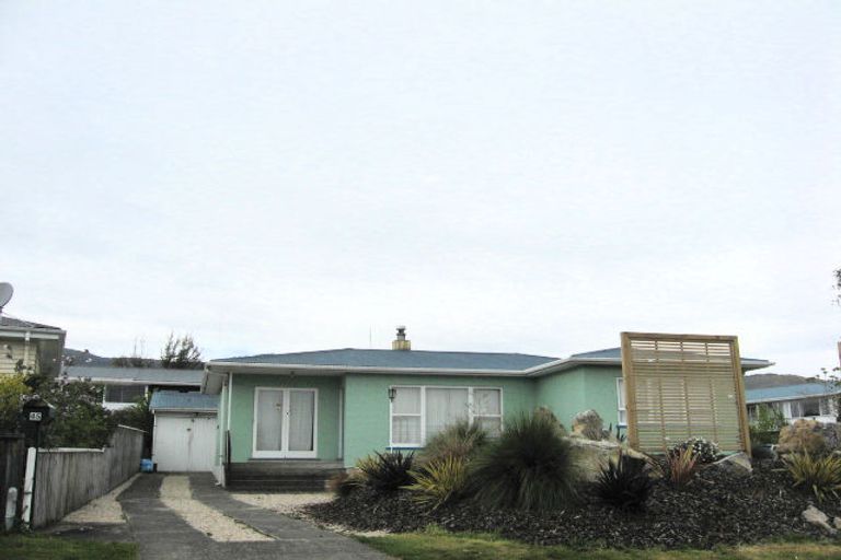 Photo of property in 45 Marlowe Street, Stoke, Nelson, 7011