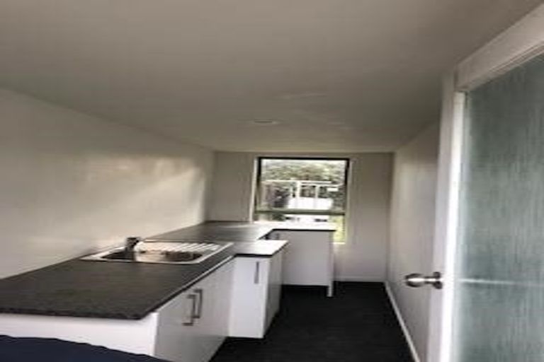 Photo of property in 5/1 Rebecca Rise, Weymouth, Auckland, 2103