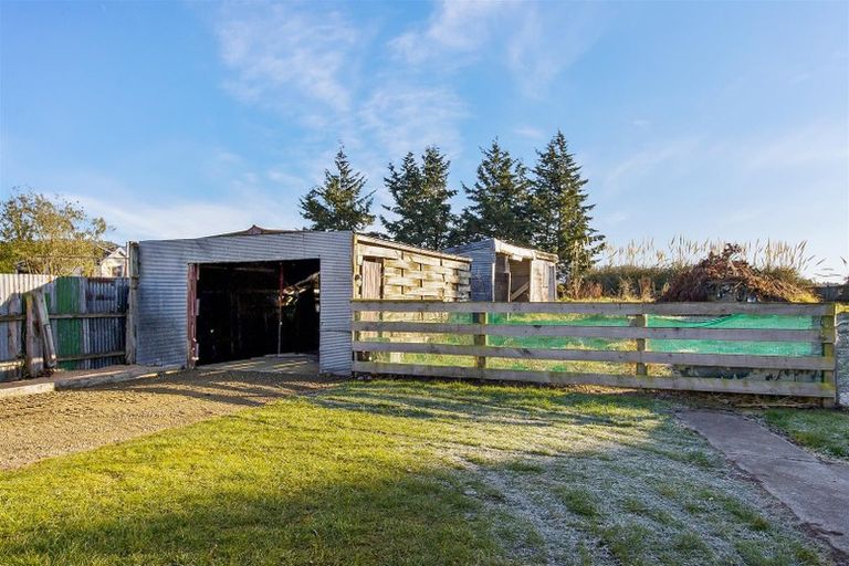 Photo of property in 48 Timaru Road, Waimate, 7924