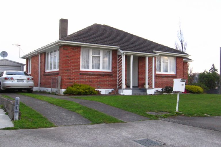 Photo of property in 610 Featherston Street, Roslyn, Palmerston North, 4414