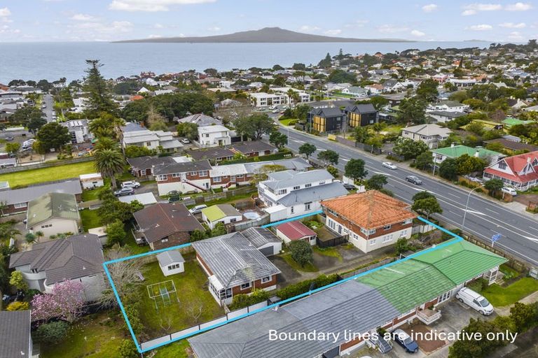 Photo of property in 1/9 Esmonde Road, Takapuna, Auckland, 0622