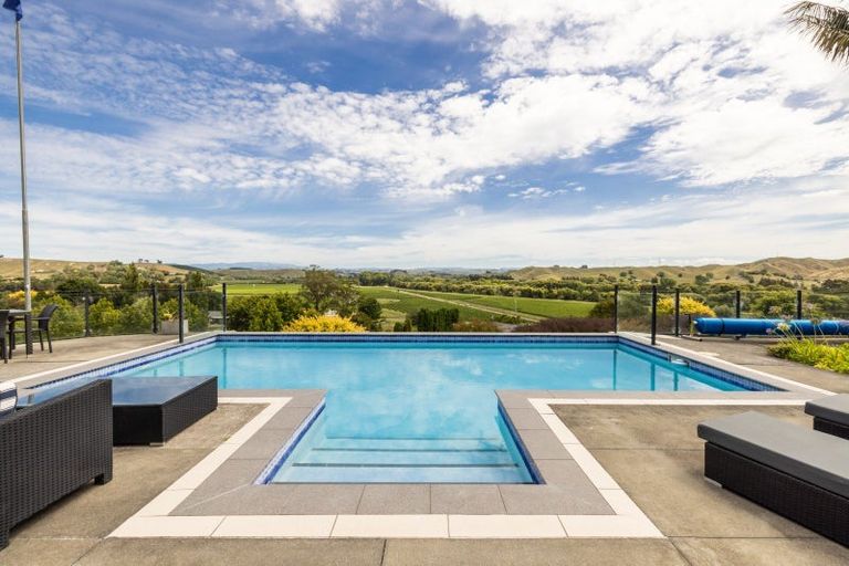 Photo of property in 65 Omarunui Road, Waiohiki, Napier, 4183