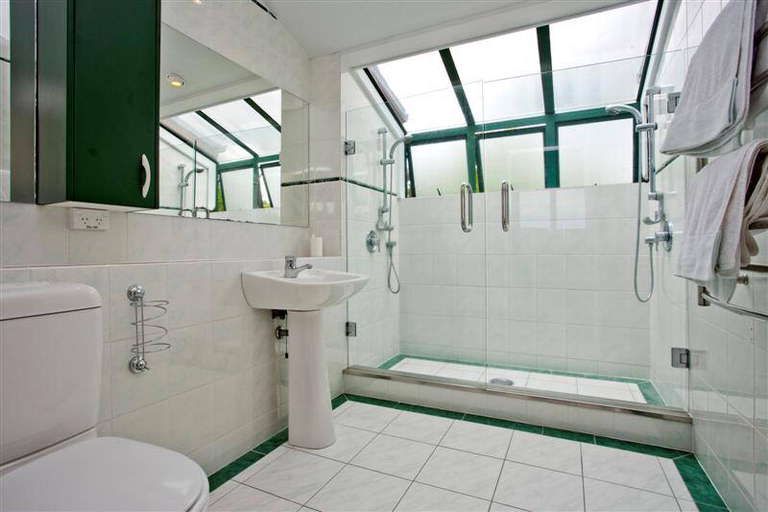 Photo of property in 17 Lucas Way, Albany, Auckland, 0632