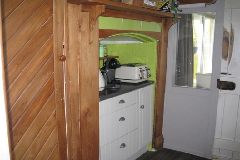 Photo of property in 11 Lincoln Street, Patea, 4520