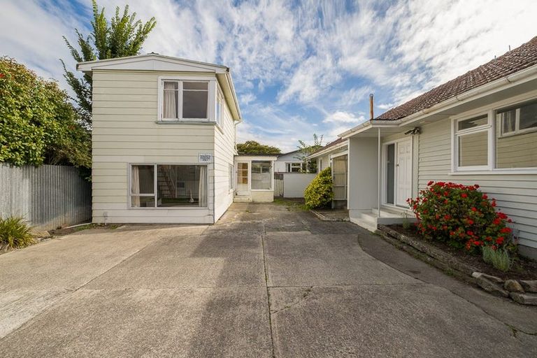 Photo of property in 117 Somerfield Street, Somerfield, Christchurch, 8024