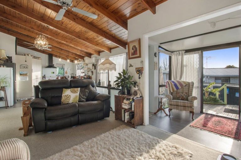 Photo of property in 2/33 Kea Street, Katikati, 3129