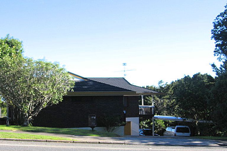 Photo of property in 15 Goodwood Drive, Goodwood Heights, Auckland, 2105