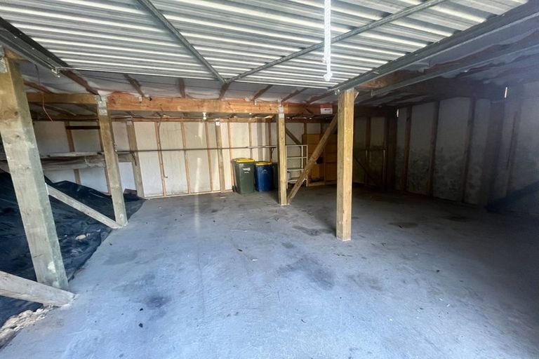 Photo of property in 2/21 Witheford Drive, Bayview, Auckland, 0629