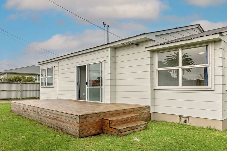 Photo of property in 30a Cobden Street, Westport, 7825