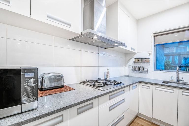 Photo of property in 11 Irongate Avenue, Ranui, Auckland, 0612