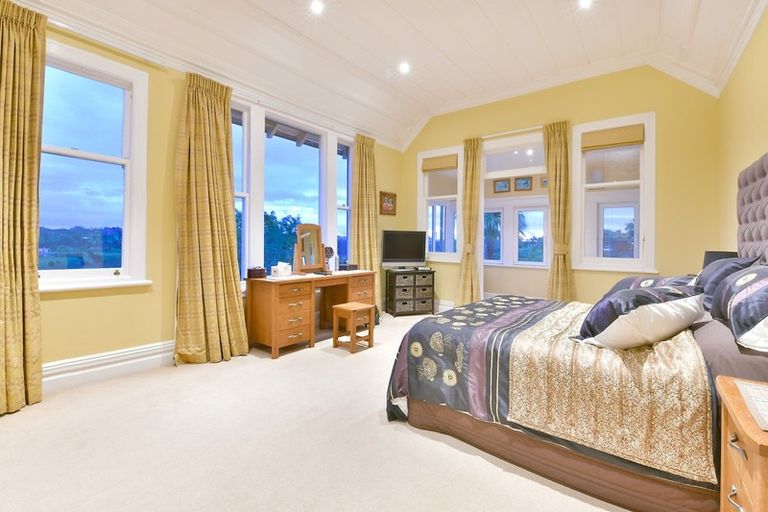 Photo of property in 141 Whangaparaoa Road, Red Beach, 0932