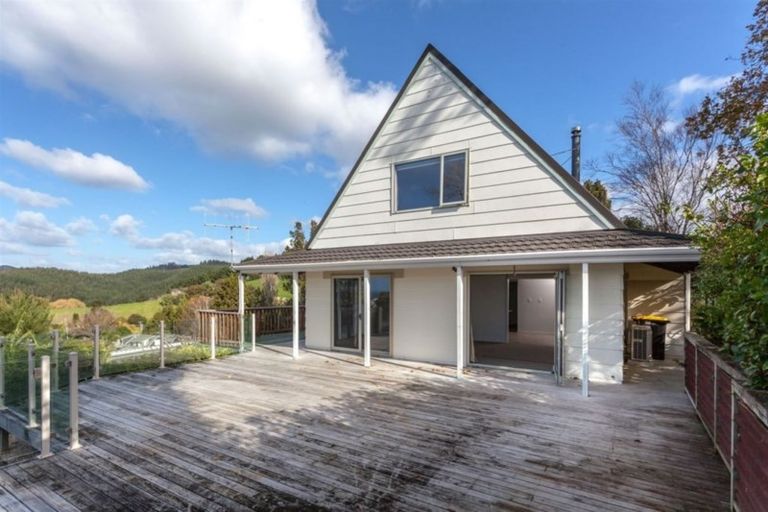 Photo of property in 3 Brenton Place, Whangamata, 3691