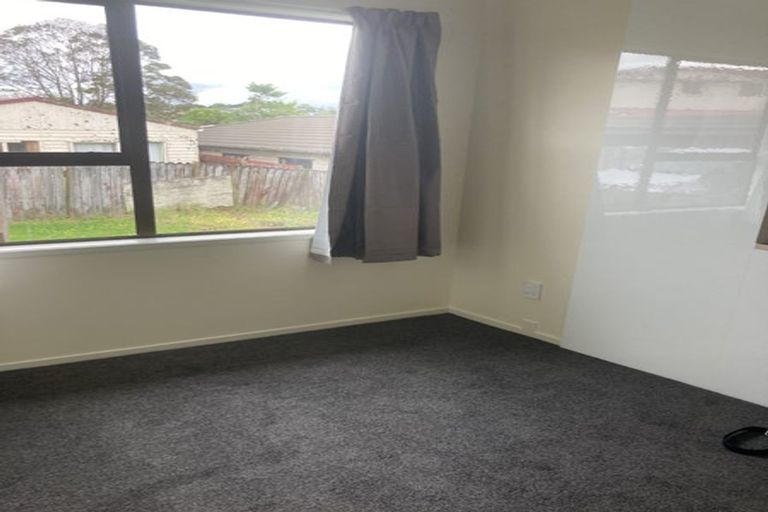 Photo of property in 2/67 Sunvue Road, Glen Eden, Auckland, 0602