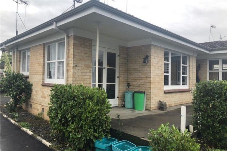 Photo of property in 228 Old Farm Road, Hamilton East, Hamilton, 3216