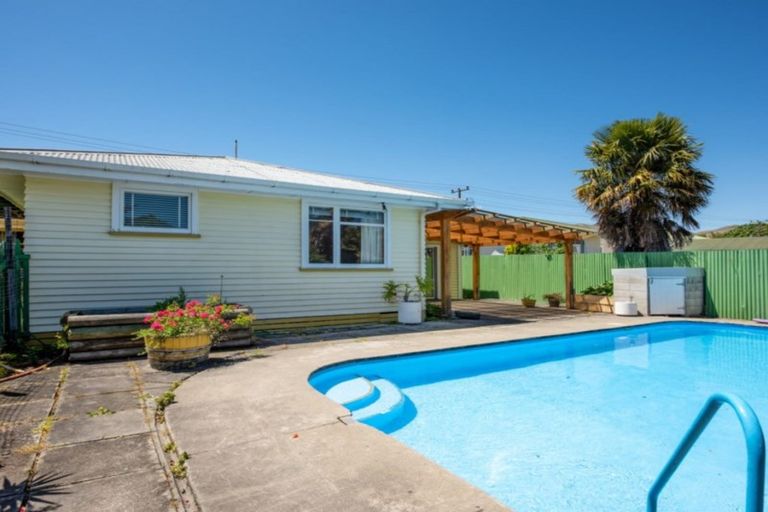 Photo of property in 82 Howick Road, Redwoodtown, Blenheim, 7201